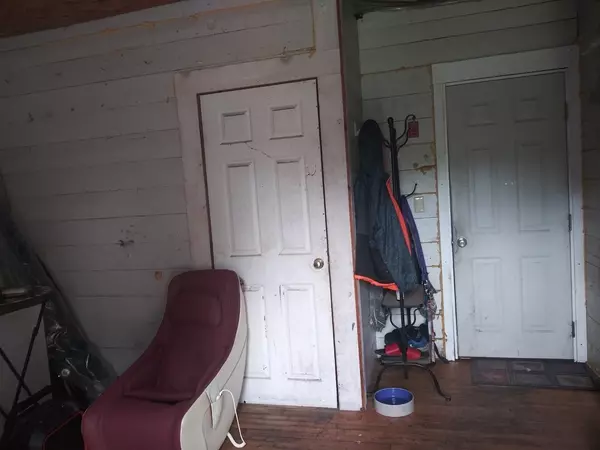 Orange, MA 01364,564-566 E Main St