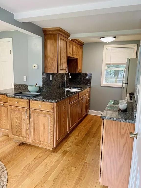 Abington, MA 02351,83 Block St