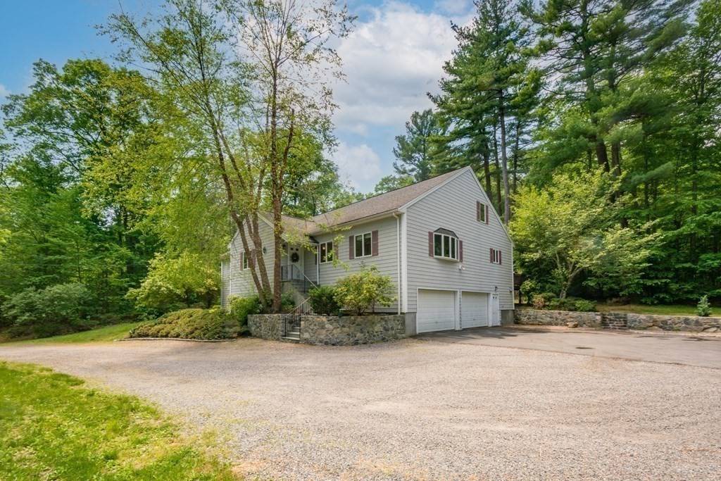 Dedham, RI 02926,1133 High