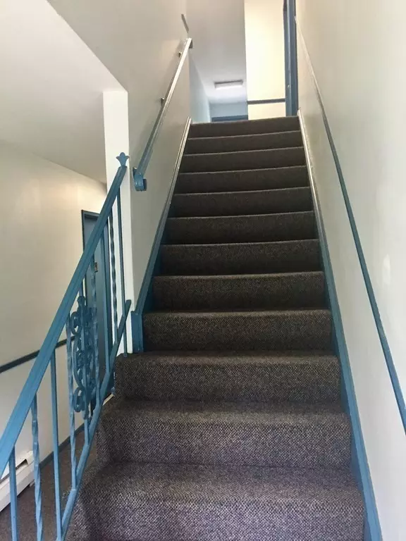 Agawam, MA 01001,109 Regency Park Dr #109