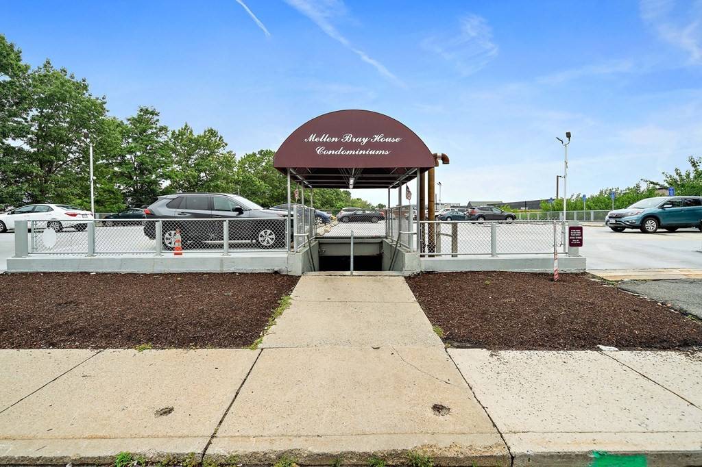Quincy, MA 02170,10 Weston Avenue #228
