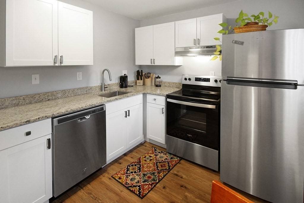 North Andover, MA 01845,230 Chickering Rd #3