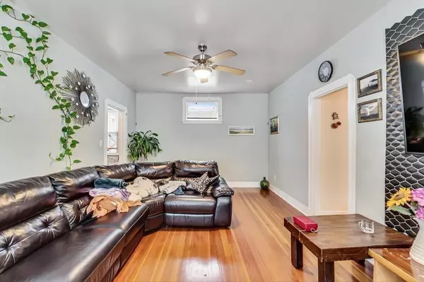 Somerville, MA 02145,109 Walnut St