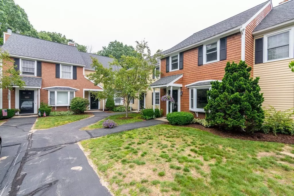 Abington, MA 02351,60 Pattison Street #B8