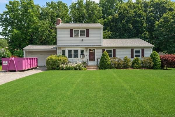 Cumberland, RI 02864,41 Meadowcrest Dr