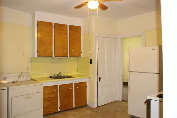 Montague, MA 01349,21 Bridge St