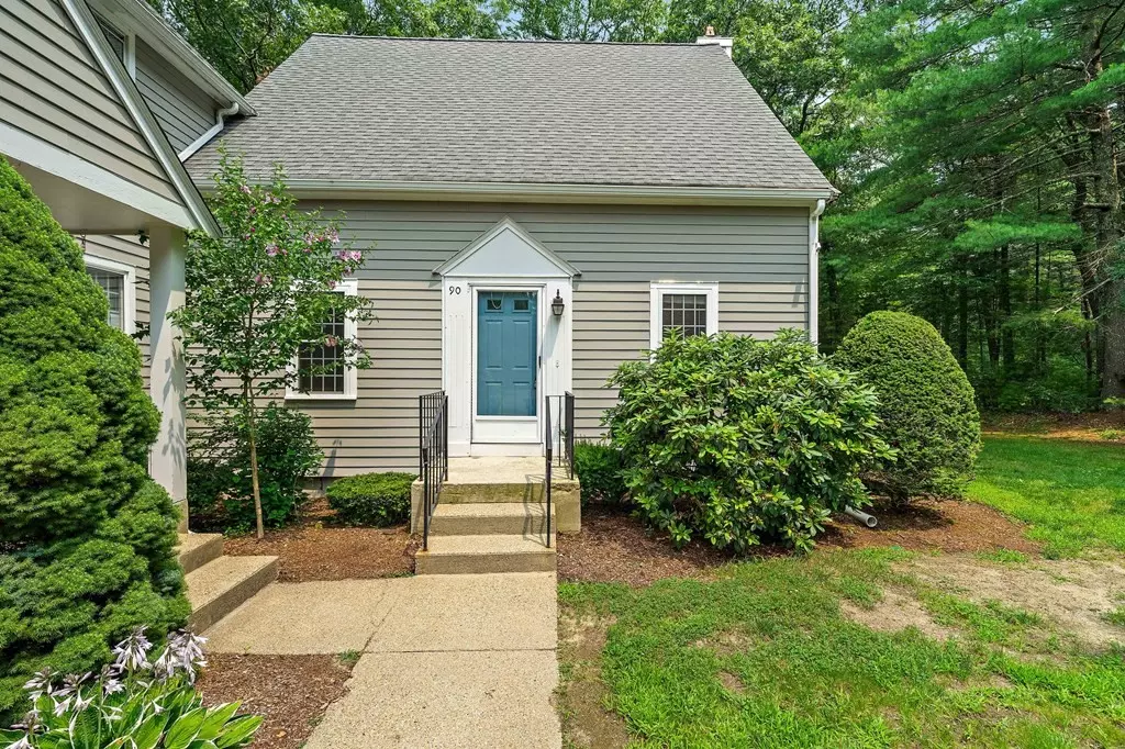 Halifax, MA 02338,90 Twin Lakes Dr #90