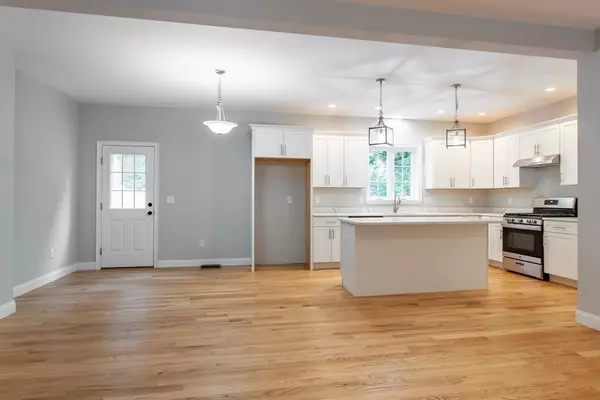 Ayer, MA 01432,1 Marshall Street #1