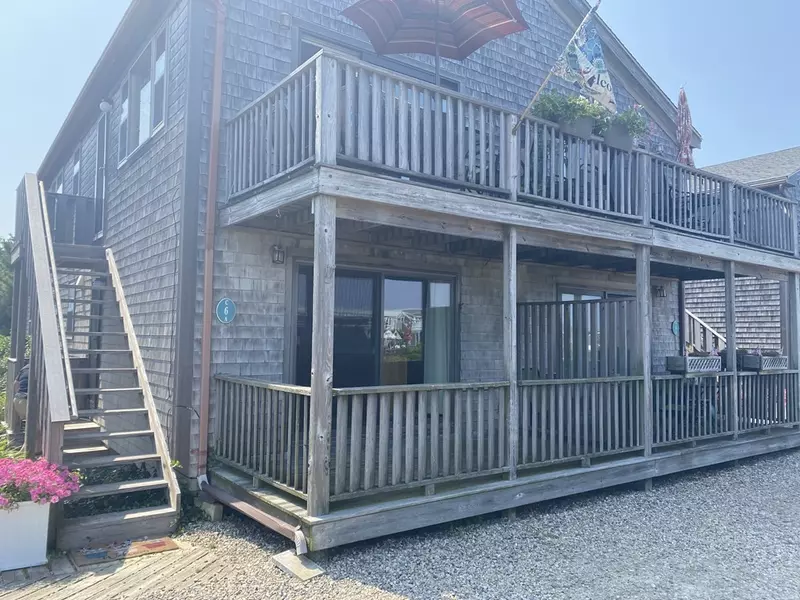 945 Commercial St #6A, Provincetown, MA 02657