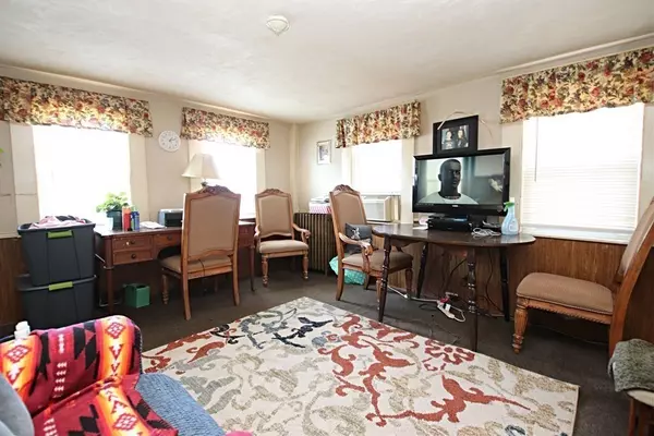 Saugus, MA 01906,560 Lincoln Avenue