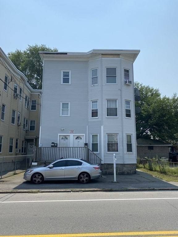 97-99 Swan St, Methuen, MA 01844