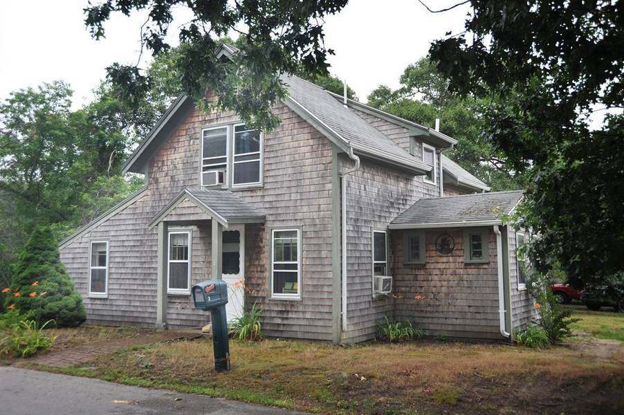 3 Short Neck Rd, Wareham, MA 02532