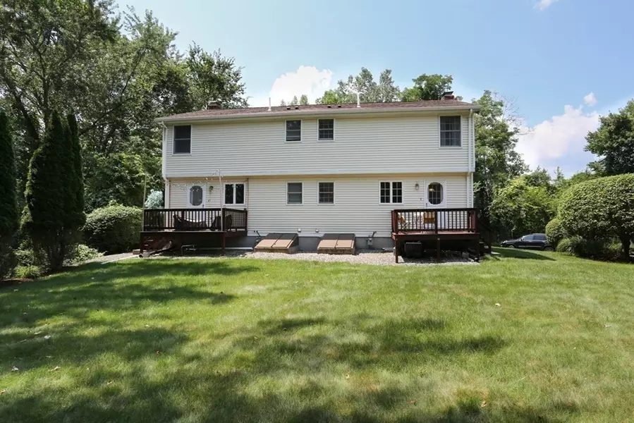 46 Brookside Ave #46, Dedham, MA 02026