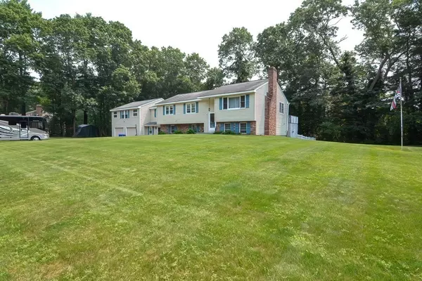 Taunton, MA 02780,114 Ferncrest Dr