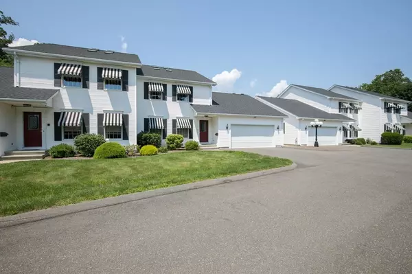 South Hadley, MA 01075,99 College St #A