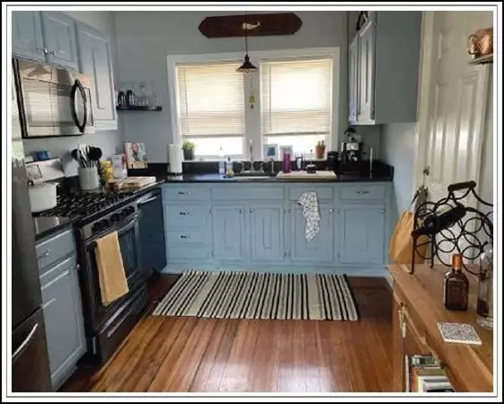 Quincy, MA 02169,10-12 Forbush Ave