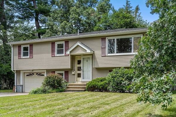 1 Catherine St, Dudley, MA 01571