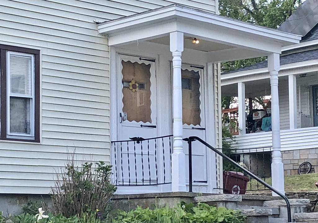 174 Dalton St, Lowell, MA 01850