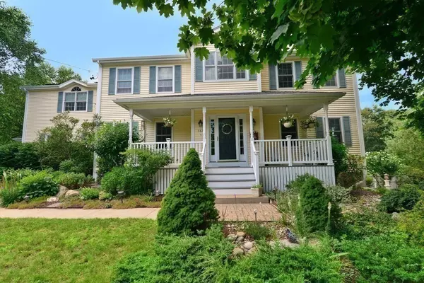 Rochester, MA 02770,387 High St.