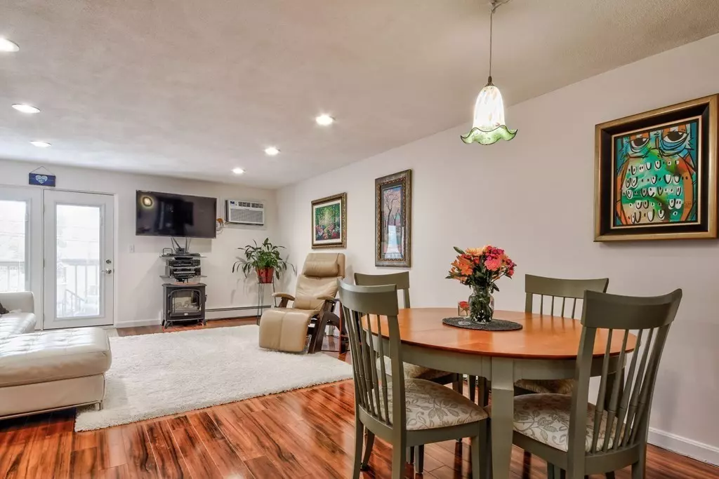 Watertown, MA 02472,89 Spring  St #4