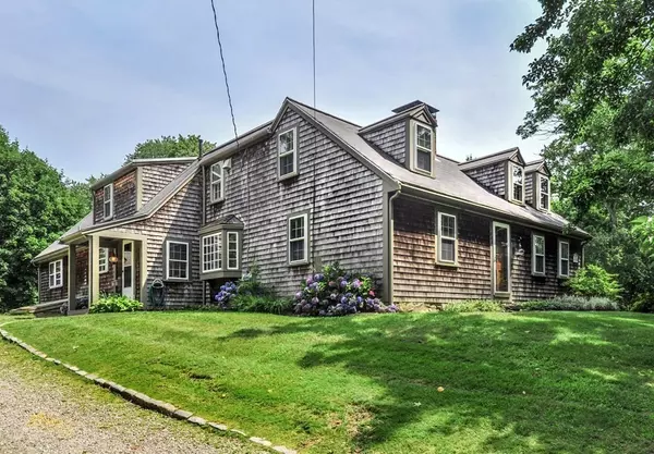 208 Prospect St, Hingham, MA 02043