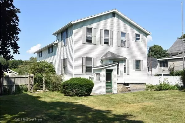 Tiverton, RI 02878,33 Randolph