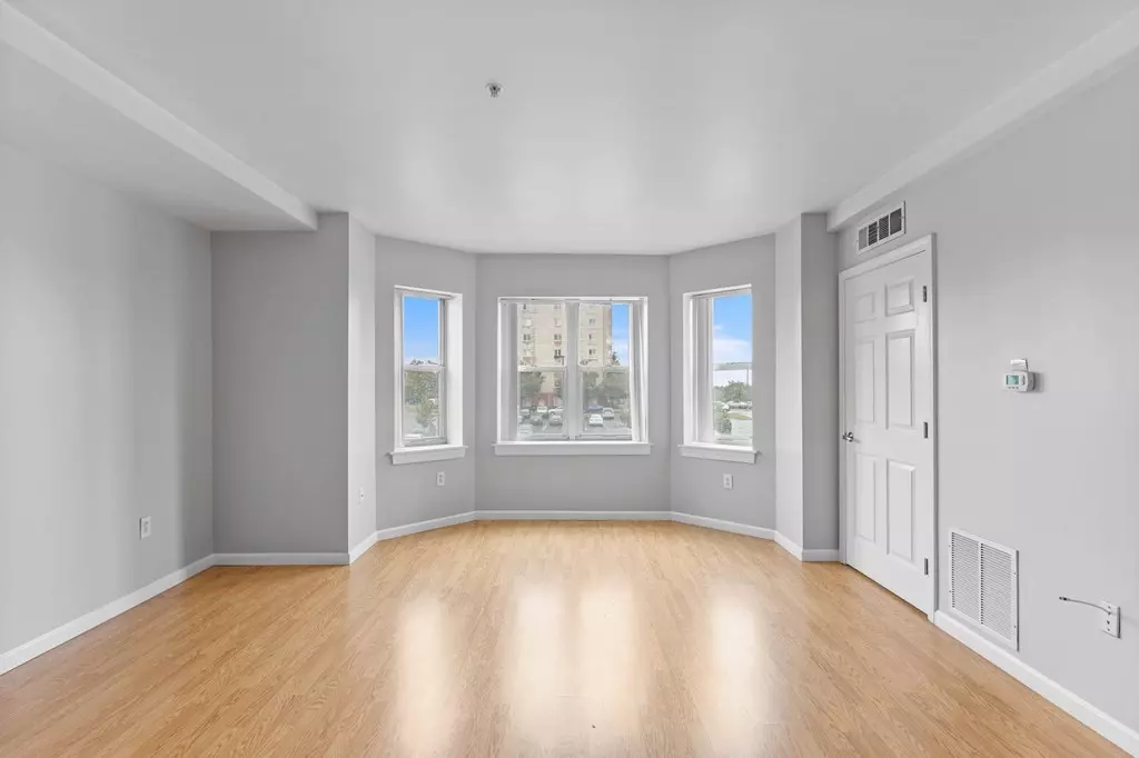 Quincy, MA 02169,1 Cityview Ln #204