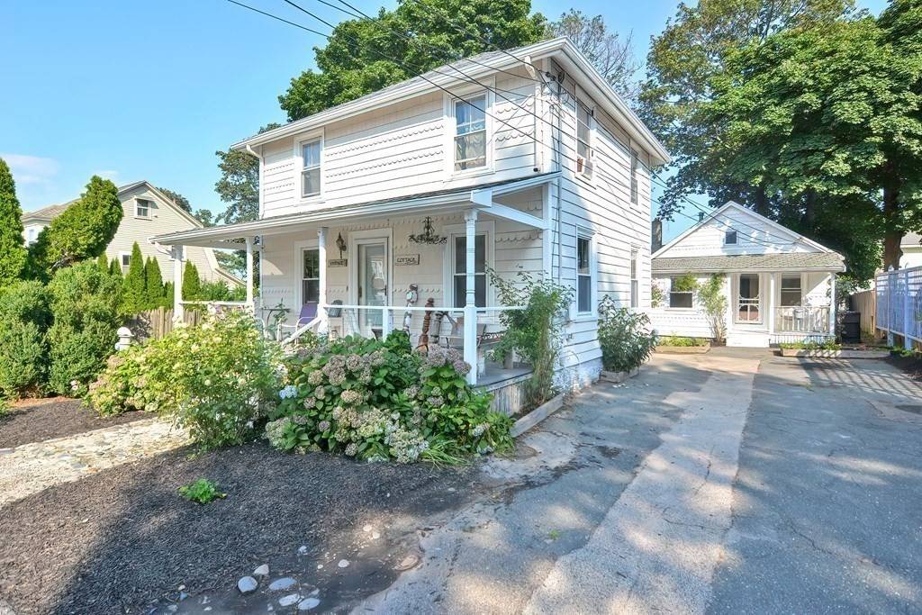 12 Mayflower Ave, Hull, MA 02045