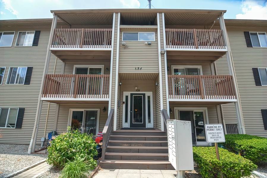 131 Fordson Ave #1, Cranston, RI 02910