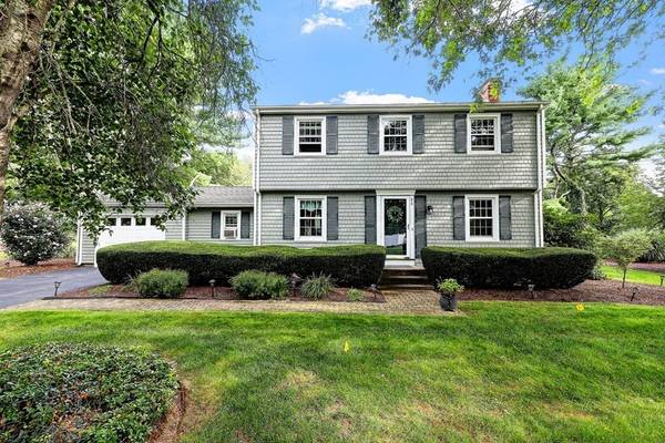 84 Wedgewood Dr, Seekonk, MA 02771