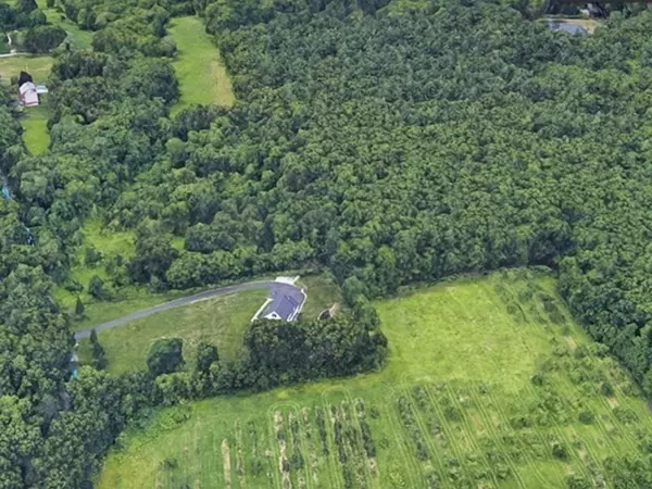 Sutton, MA 01590,126 Dodge Hill