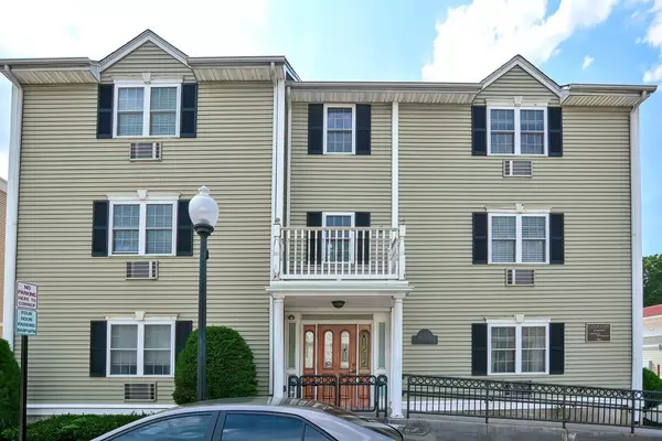 26 N Main St #2, Mansfield, MA 02048