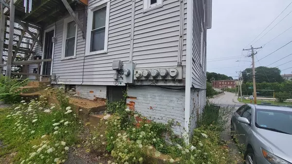 Spencer, MA 01562,20 Elm St