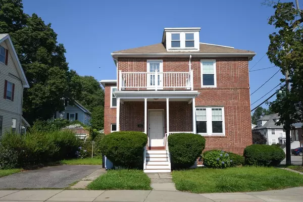 84 Hillside Rd, Watertown, MA 02472