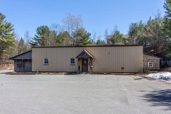 25 New Athol Road, Orange, MA 01364