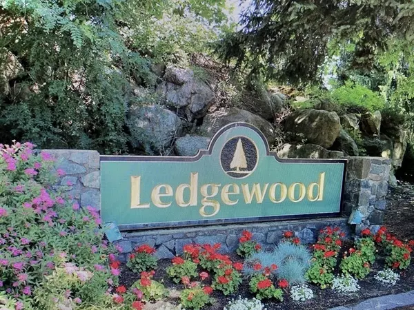 12 Ledgewood #9, Peabody, MA 01960