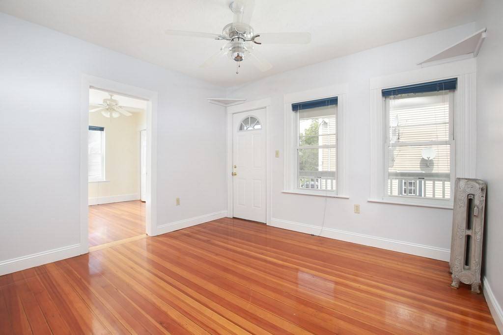 Braintree, MA 02184,8 Hall Ave #2