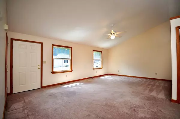 Southwick, MA 01077,69 Rosewood Ln #69