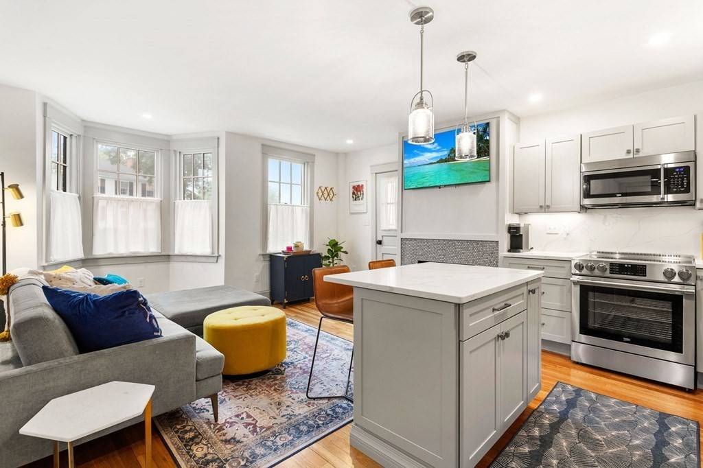 39 Main St #3, Rockport, MA 01966