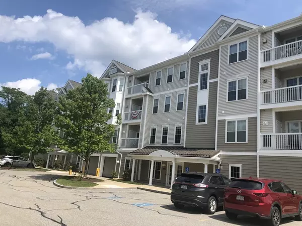 53 Bartlett Way #302, Waltham, MA 02452