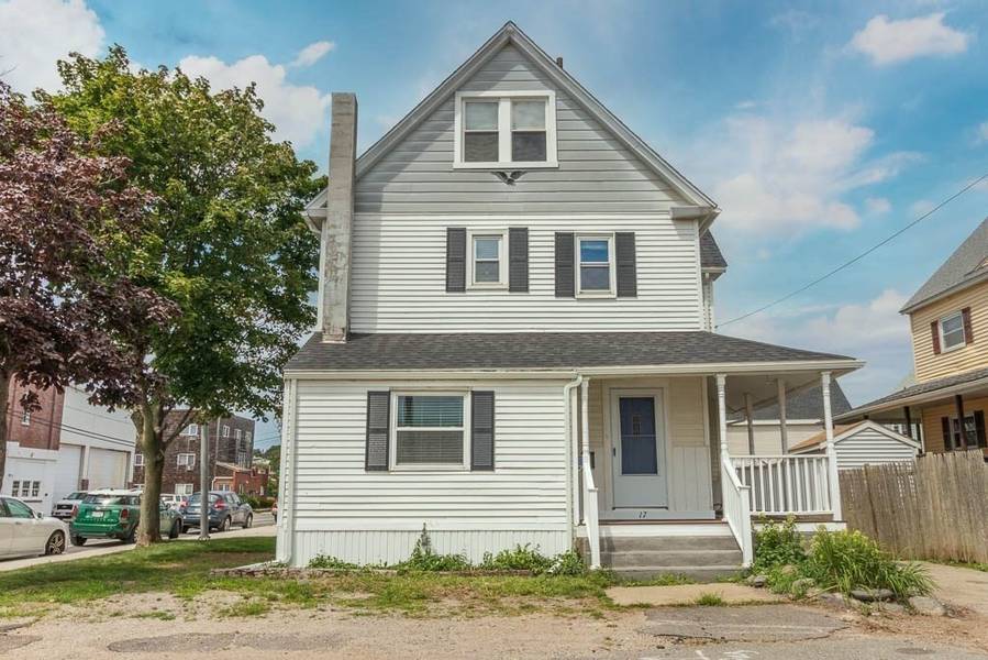 17 T Street, Hull, MA 02045