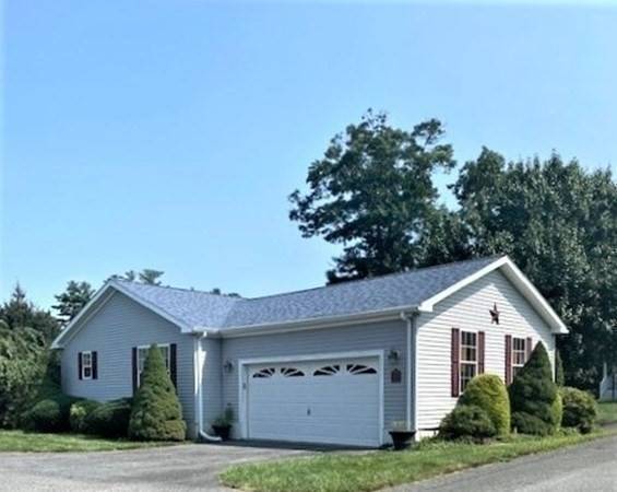 Middleboro, MA 02346,1408 Fox Run Drive