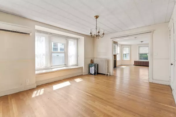 Watertown, MA 02472,28 Hall Ave