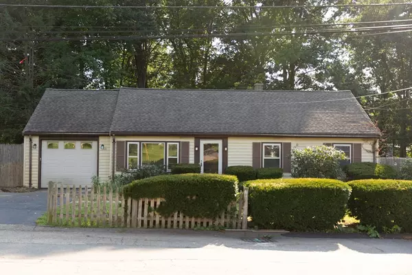 38 Oakdale, Canton, MA 02360