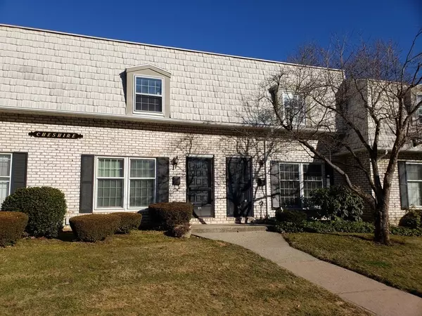 61 Plantation Drive #61, Agawam, MA 01001