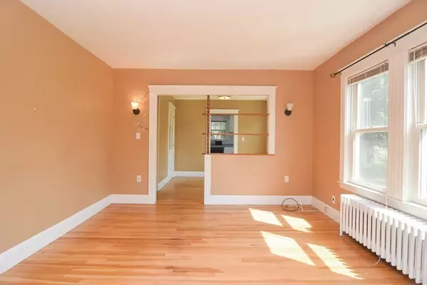 Saugus, MA 01906,72 Jasper St