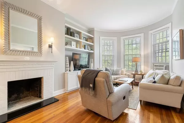 Boston, MA 02116,354 Beacon St #7
