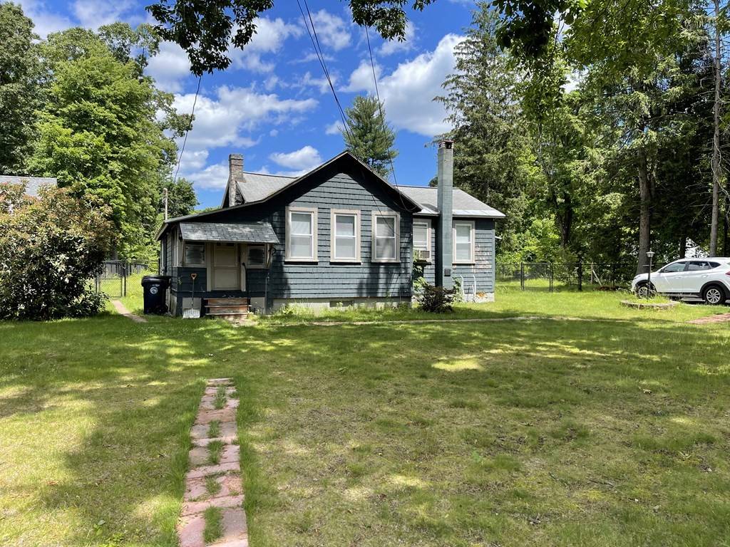 89 Dudley St, Marlborough, MA 01752
