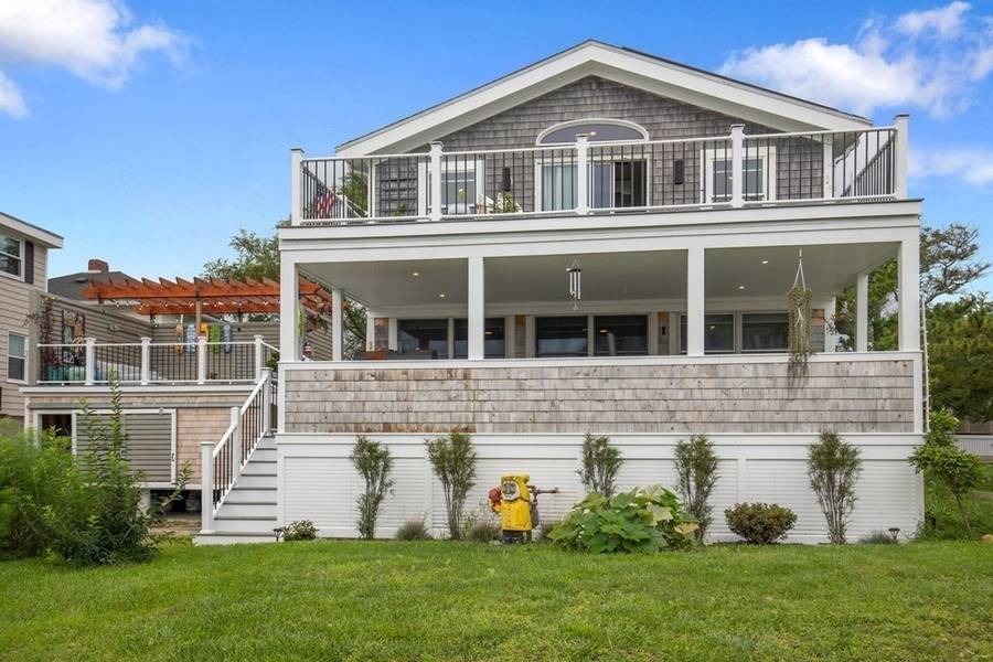 2 Wampatuck Way, Scituate, MA 02066