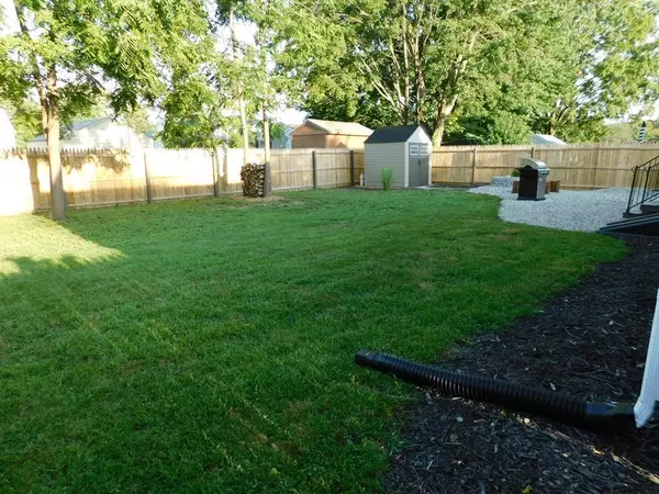 Chicopee, MA 01020,41 Fernhill St
